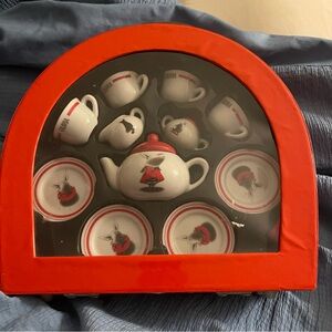 Hand painted Olivia themed children’s tea set